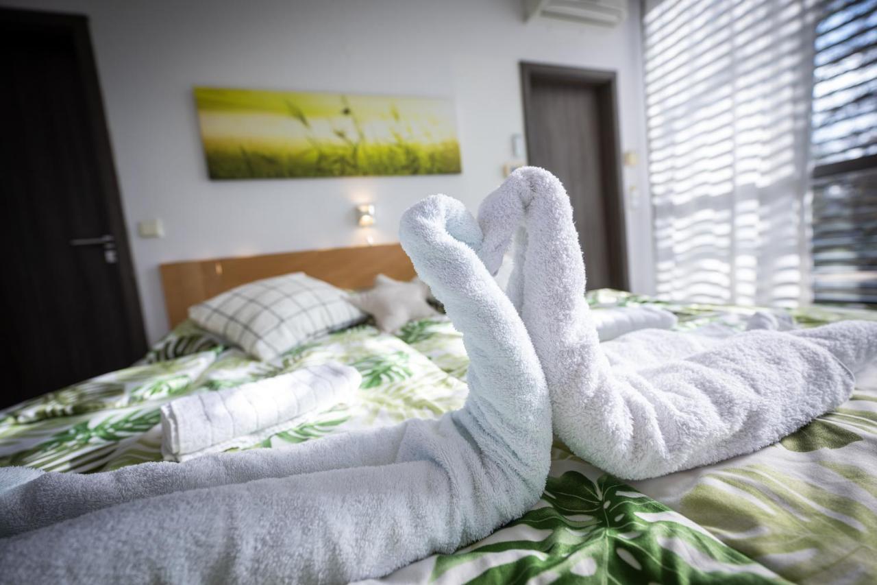 Bed and Breakfast Atelier Lanna à Ceske Budejovice Extérieur photo